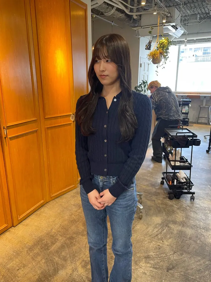 ロング カラー グレージュ オリーブグレージュ オリーブグレー カット ヘアカラー トリートメント MIOベージュカラー 柔らかいカラーのヘアスタイル