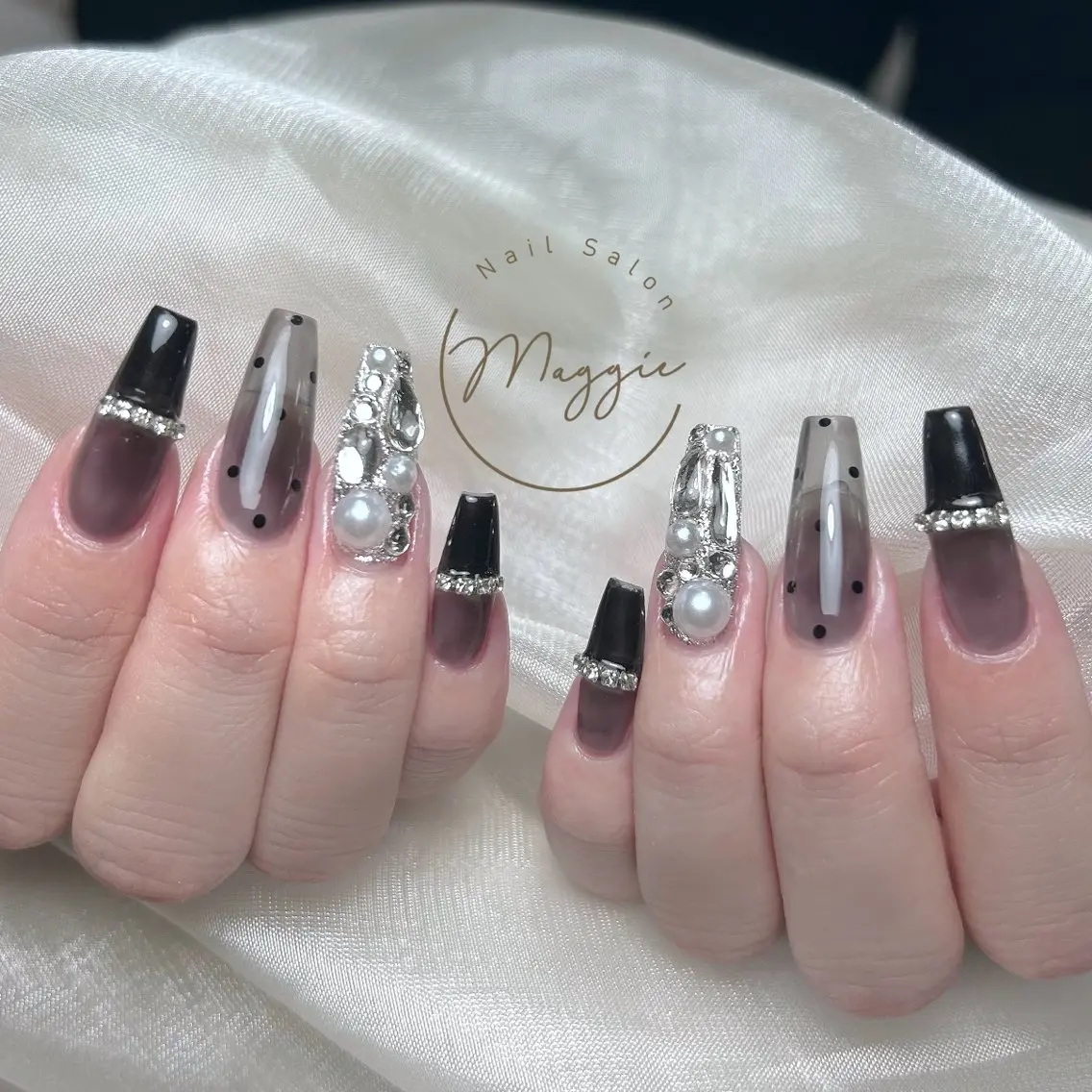 ネイル Maggie Nail🦩のネイルデザイン