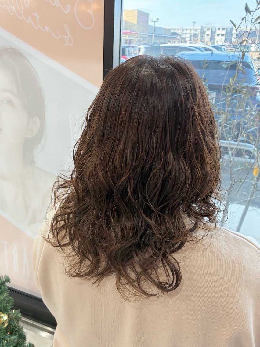 ミディアム 池田 綾香のヘアスタイル