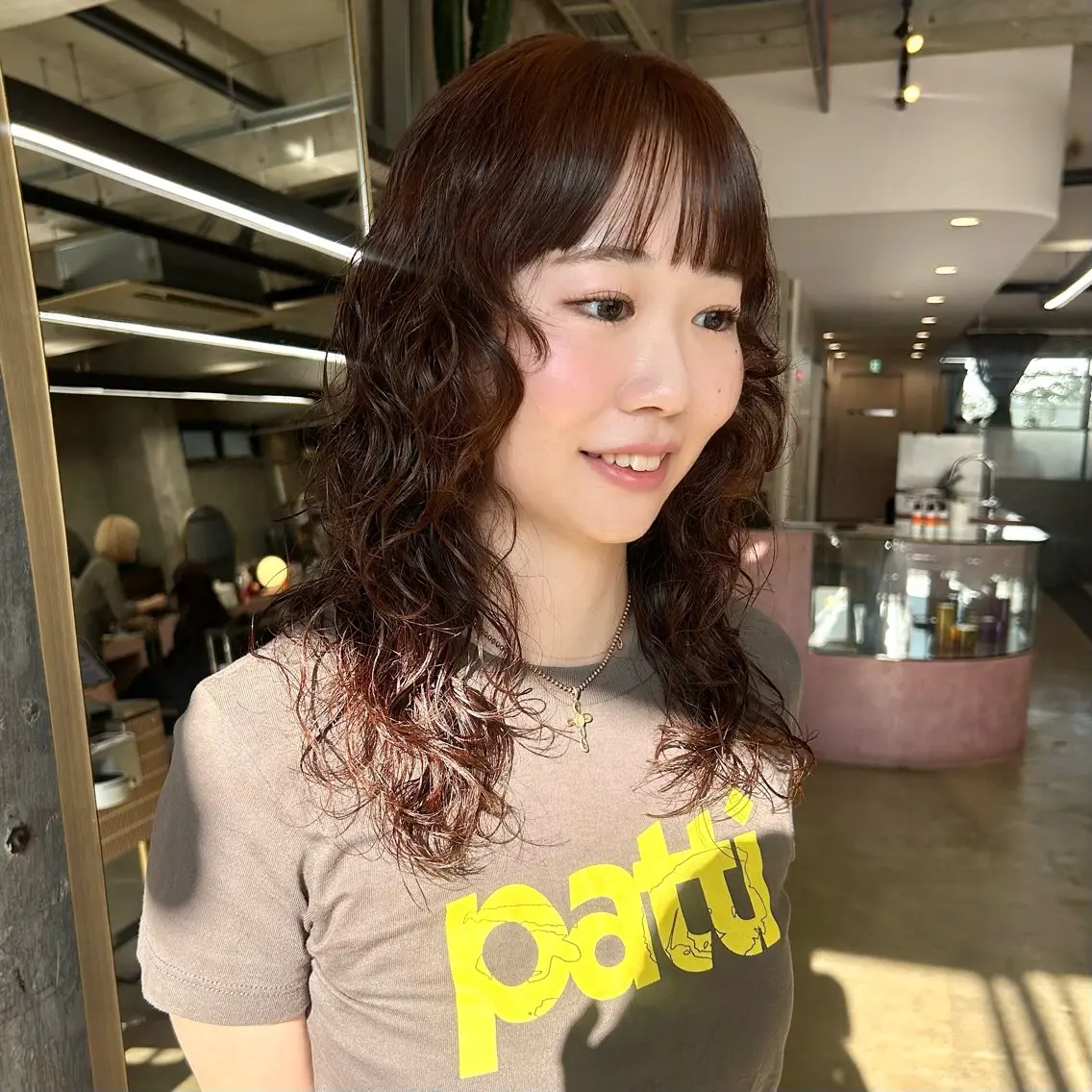 セミロング カラー パーマ セミロングパーマ ブラウンカラー レイヤーカット カット ヘアカラー パーマ 伊藤ほのか/パーマ /酸性ストレートのヘアスタイル