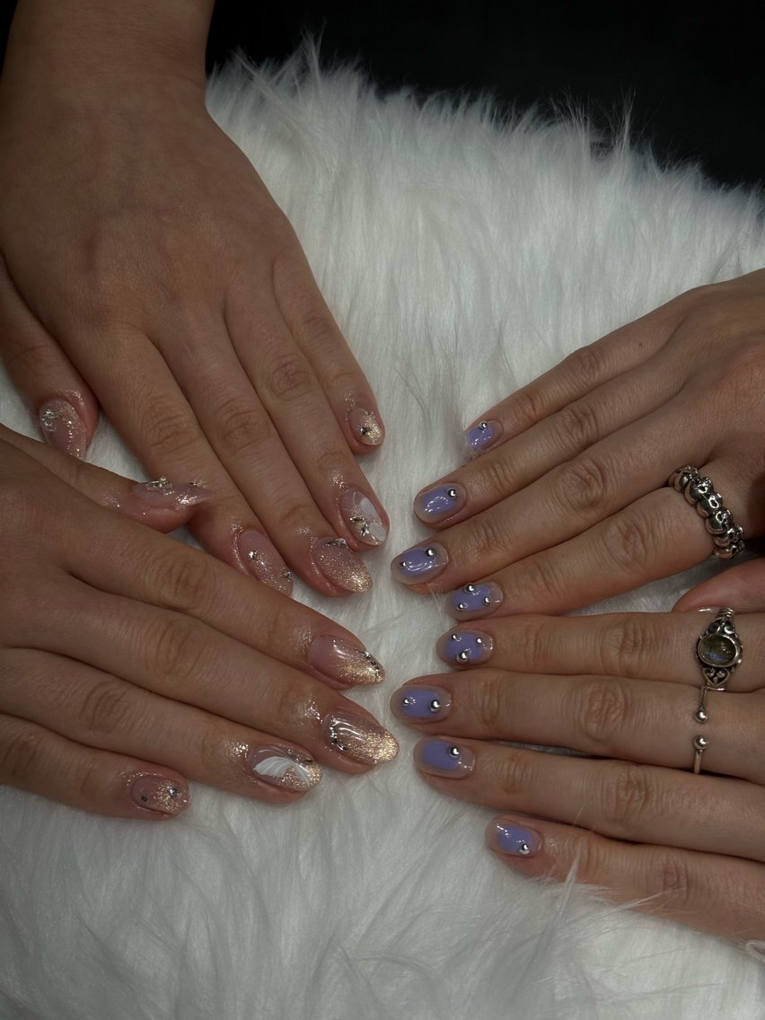 ネイル キラキラネイル 韓国ネイル マグネットネイル ワンホンネイル ハンドネイル KOTORA NAILのネイルデザイン