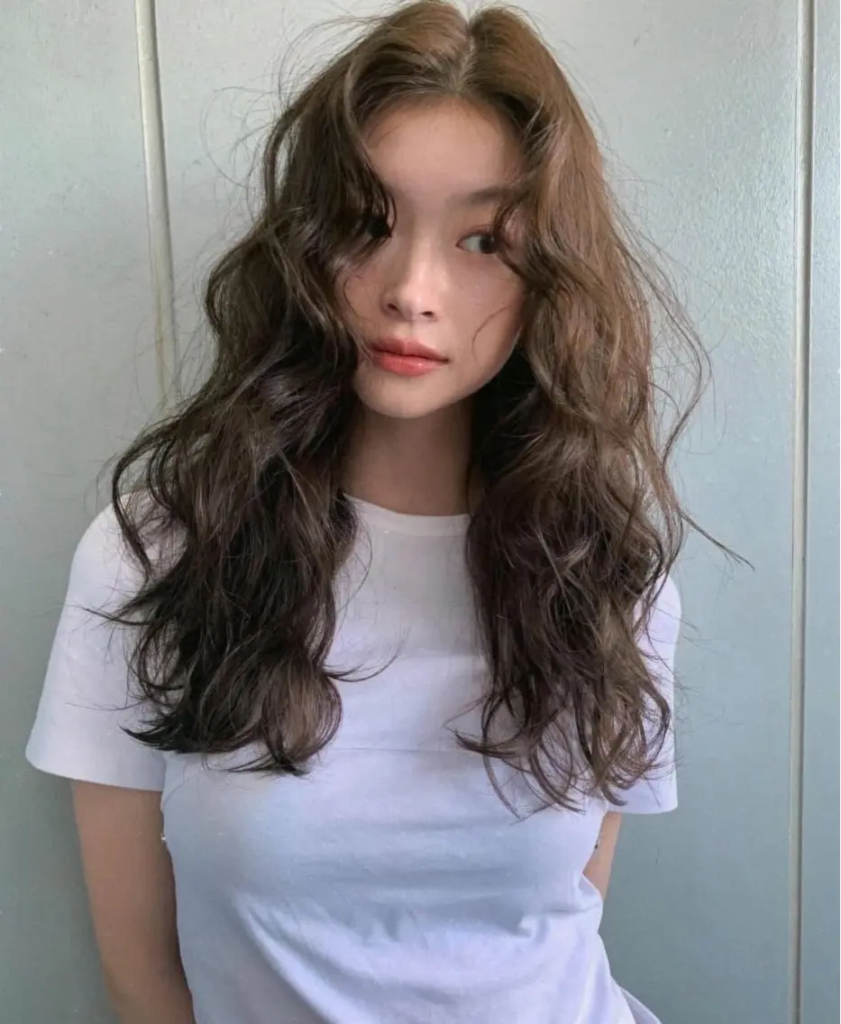 ロング パーマ デジタルパーマ パーマ ニュアンスパーマ 🫧山﨑 真歩🫧のヘアスタイル