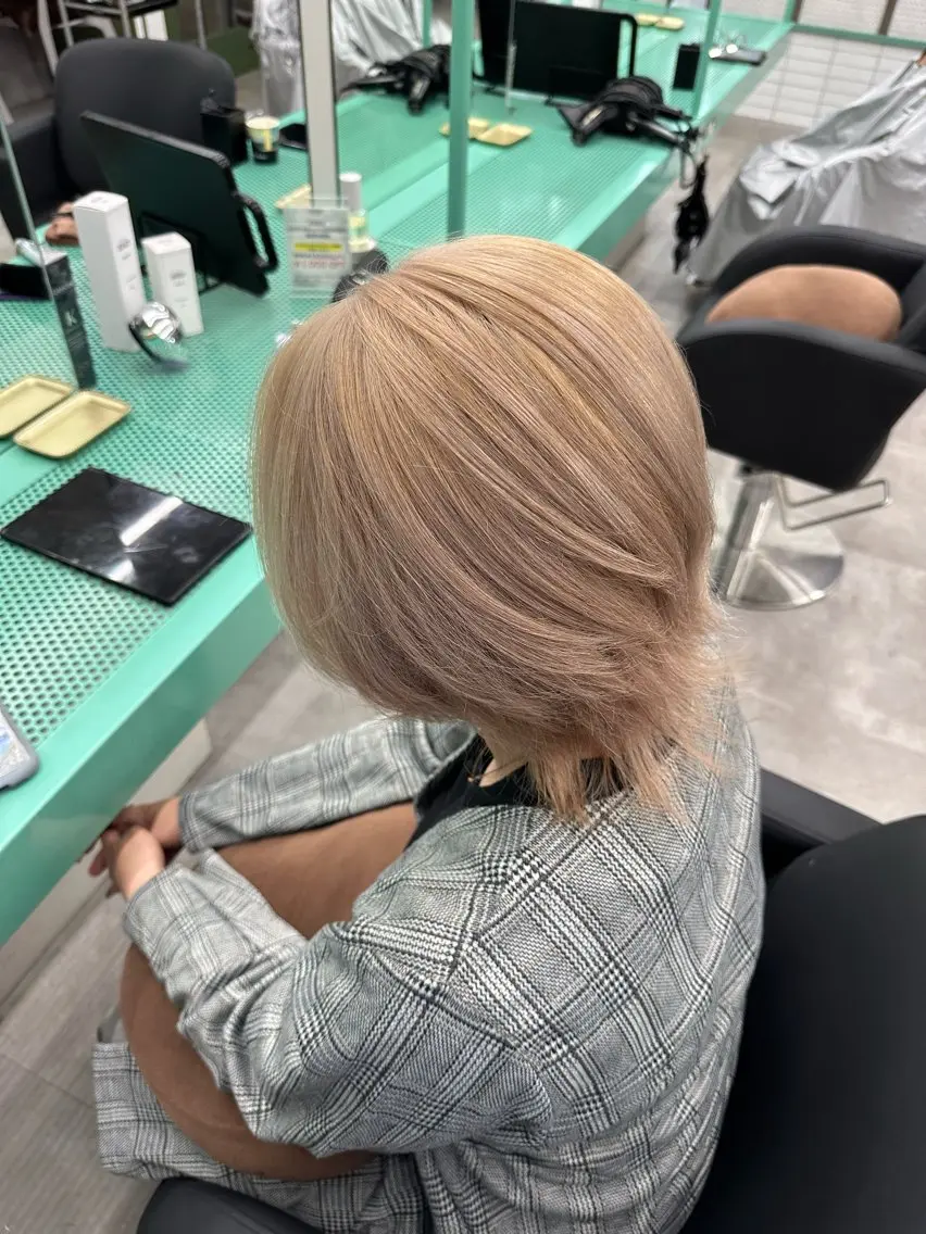 ミディアム カラー カット ヘアカラー トリートメント 💖艶髪&ブリーチ髪 質改善💖舜希のヘアスタイル