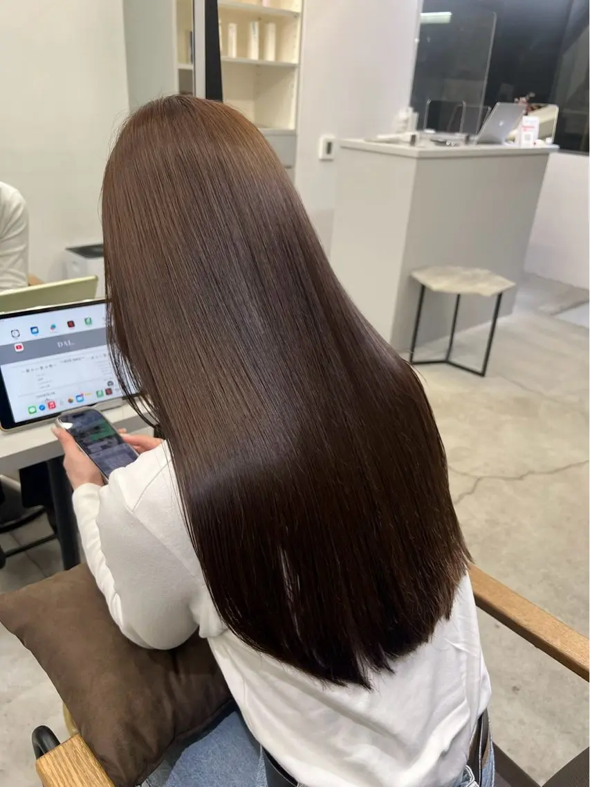 ロング パーマ 髪質改善 レイヤーカット 縮毛矯正 トリートメント 酸性ストレート 縮毛矯正 🍒モテ暖色カラー × うる艶✧ ゆなのヘアスタイル