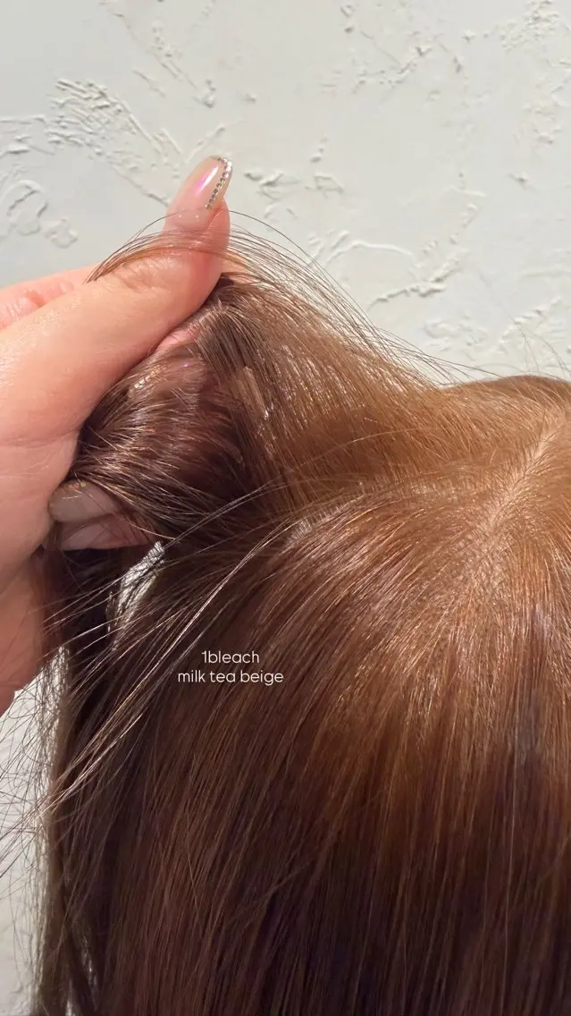 セミロング ヘアカラー 張替 凜のヘアスタイル