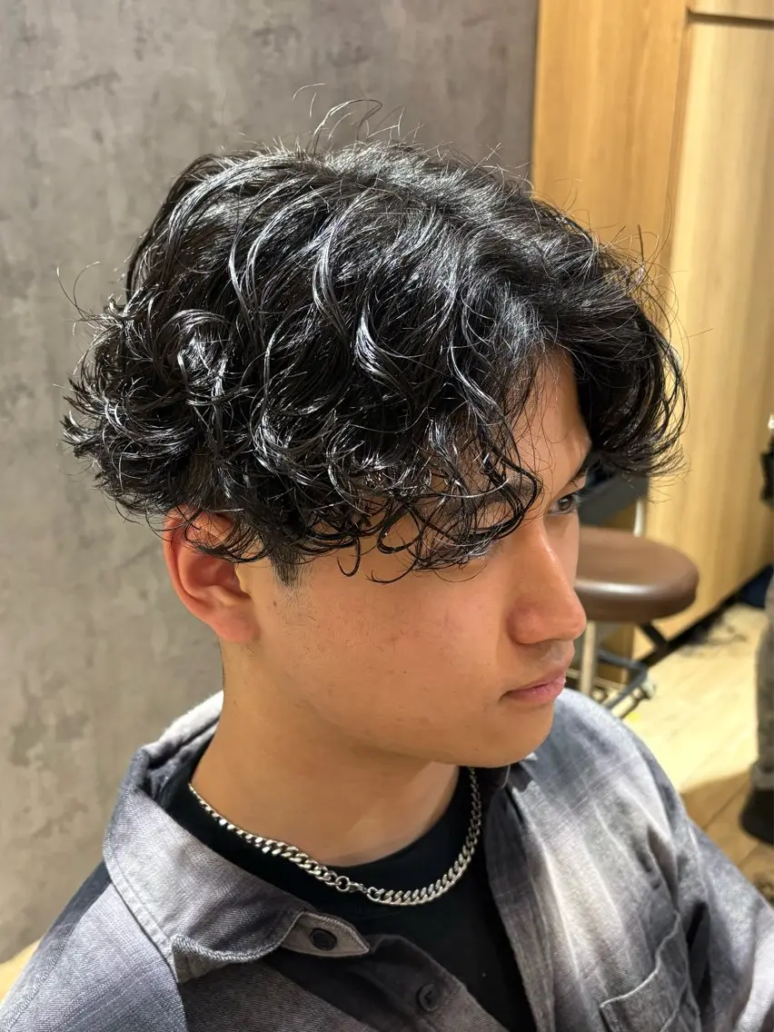 パーマ メンズ カット パーマ メンズカット/センタ ーパート /マミヤのヘアスタイル