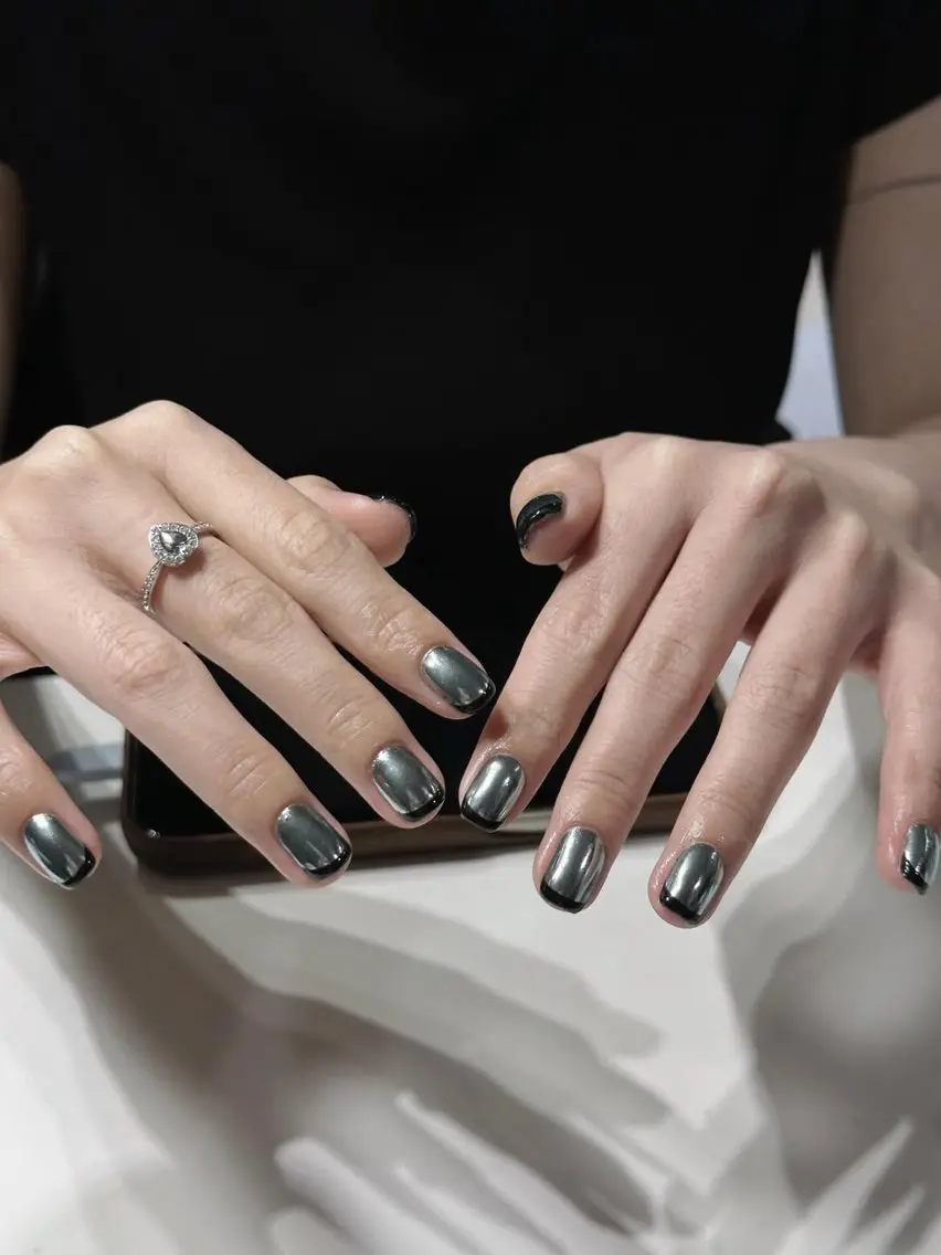 ネイル グラデーション ラメ(グリッター) マグネットネイル ミラーネイル ニュアンスネイル ハンドネイル Lumi de nailsのネイルデザイン