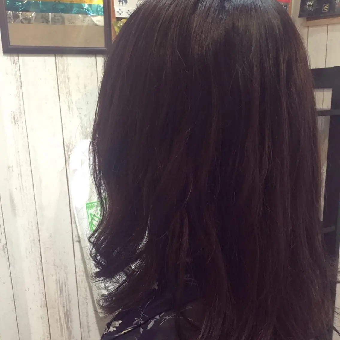 セミロング カラー embrace エンブレイスのヘアスタイル