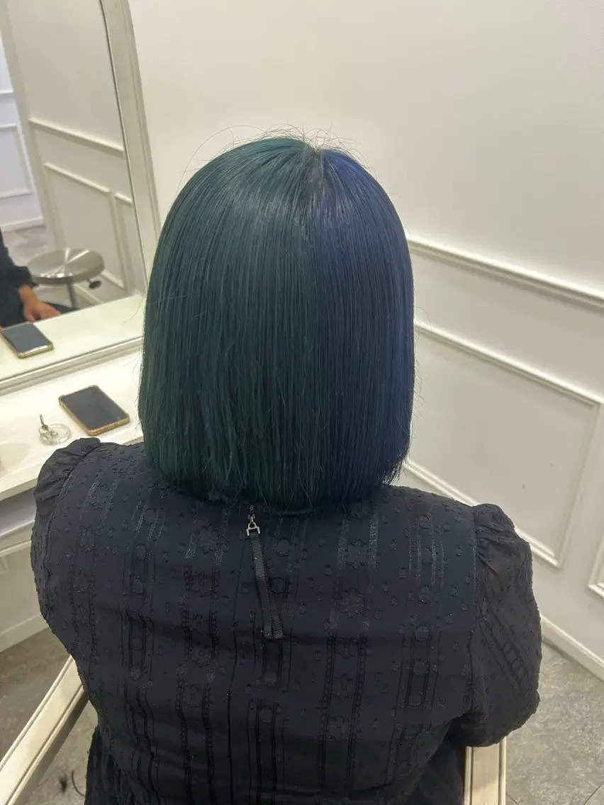 ミディアム ツートーンカラー ヘアカラー 新田 妃那のヘアスタイル
