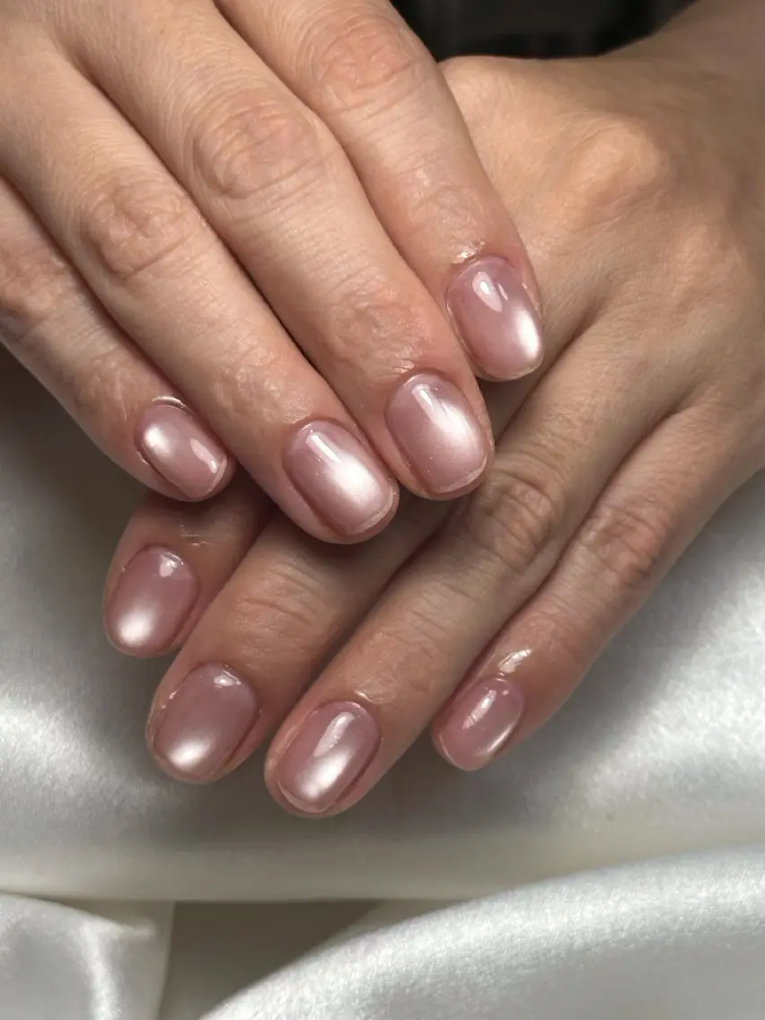 ネイル オーロラネイル フットネイル フレンチネイル ジェルネイル マグネットネイル ハンドネイル kiki nail &brow二子玉川のネイルデザイン