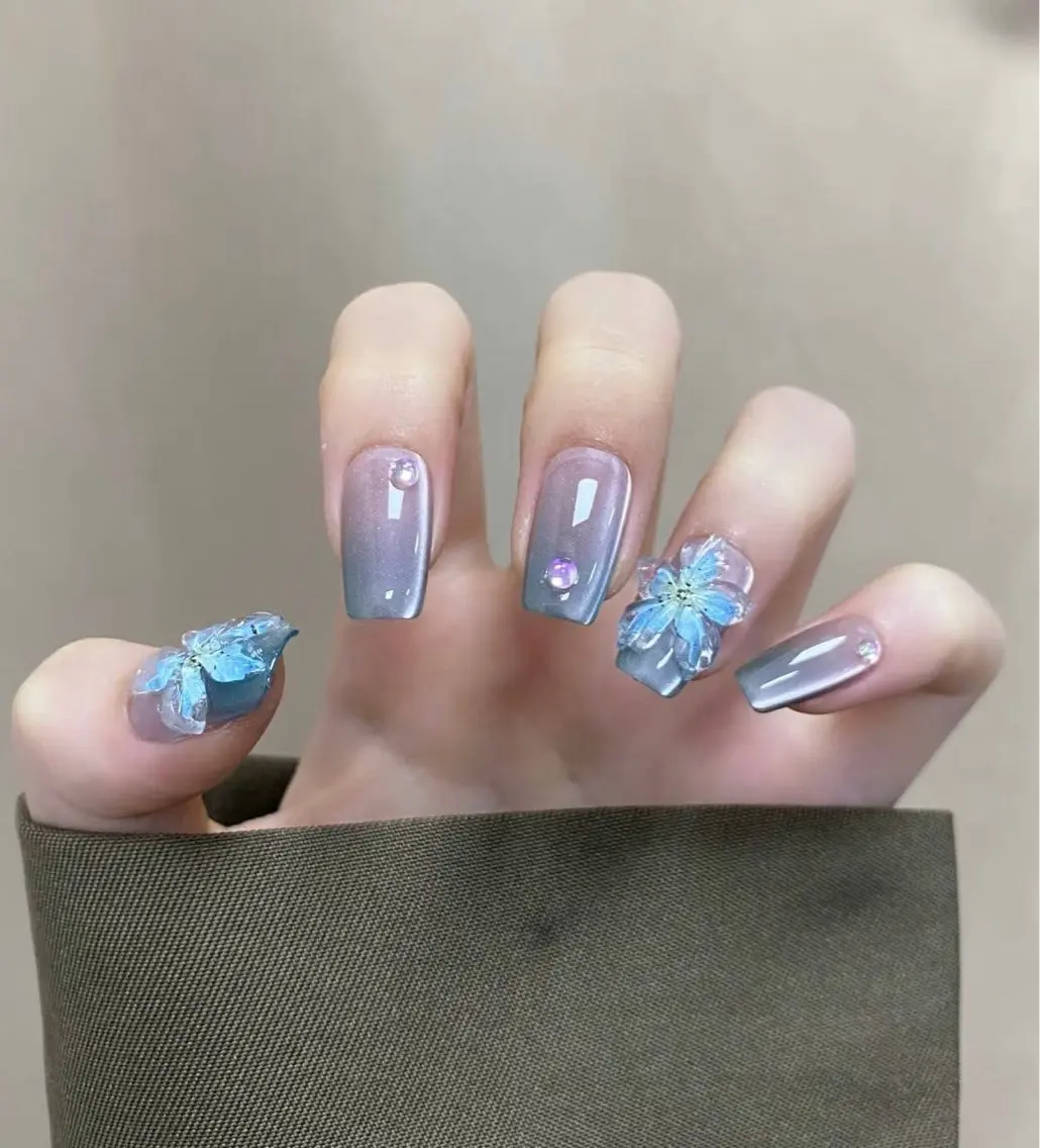 ネイル フレンチネイル グラデーション マグネットネイル ミラーネイル ワンホンネイル Sora Nailのネイルデザイン