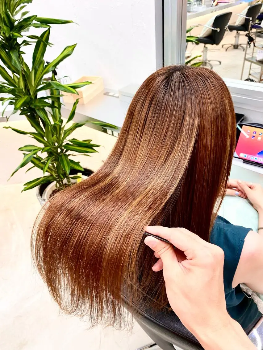✨デザイン的で最高な艶髪に✨【カット➕艶カラー➕酸熱トリートメント】🌸手触りサラサラで最高級な艶カラーに🌸の写真