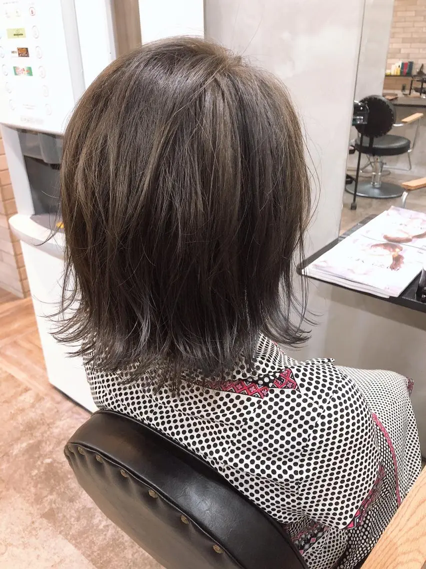 カット、イルミナカラーの写真
