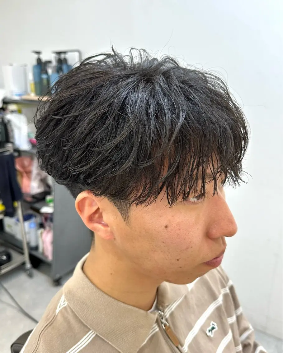 ショート パーマ メンズ フェザーパーマ マッシュ メンズパーマ シースルーマッシュ カット パーマ 渋谷/メンズ専門 美容師🍚ふみやのヘアスタイル