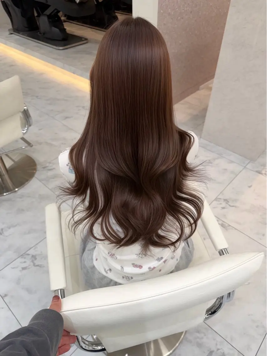 ロング Karen カラーモデル募集中のヘアスタイル