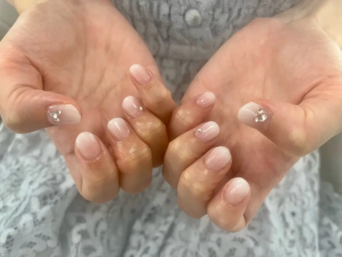 ネイル ストーンネイル ハンドネイル Bianca赤羽 信末のネイルデザイン