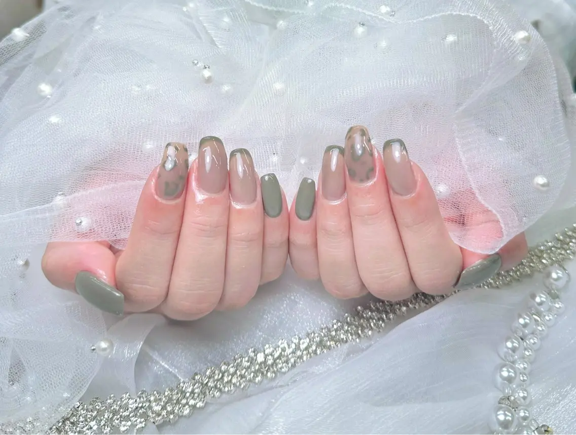 ネイル アートネイル ジェルネイル 韓国ネイル ニュアンスネイル ハンドネイル Luna Nail.Novaのネイルデザイン