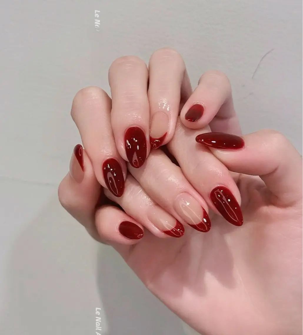 ネイル フレンチネイル キラキラネイル マグネットネイル ミラーネイル ニュアンスネイル ハンドネイル Tira Nailのネイルデザイン