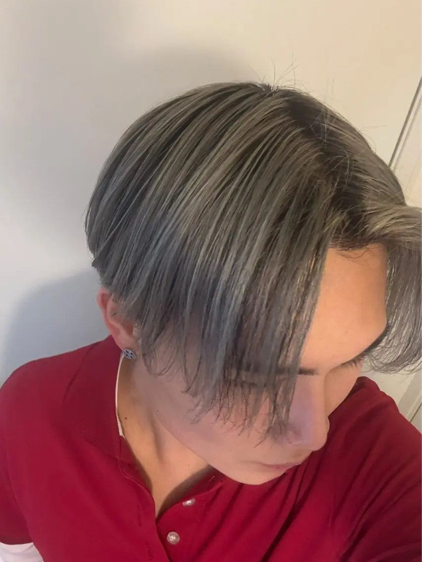 ショート アッシュ ケアブリーチ🌟 ♢WATARU♢のヘアスタイル