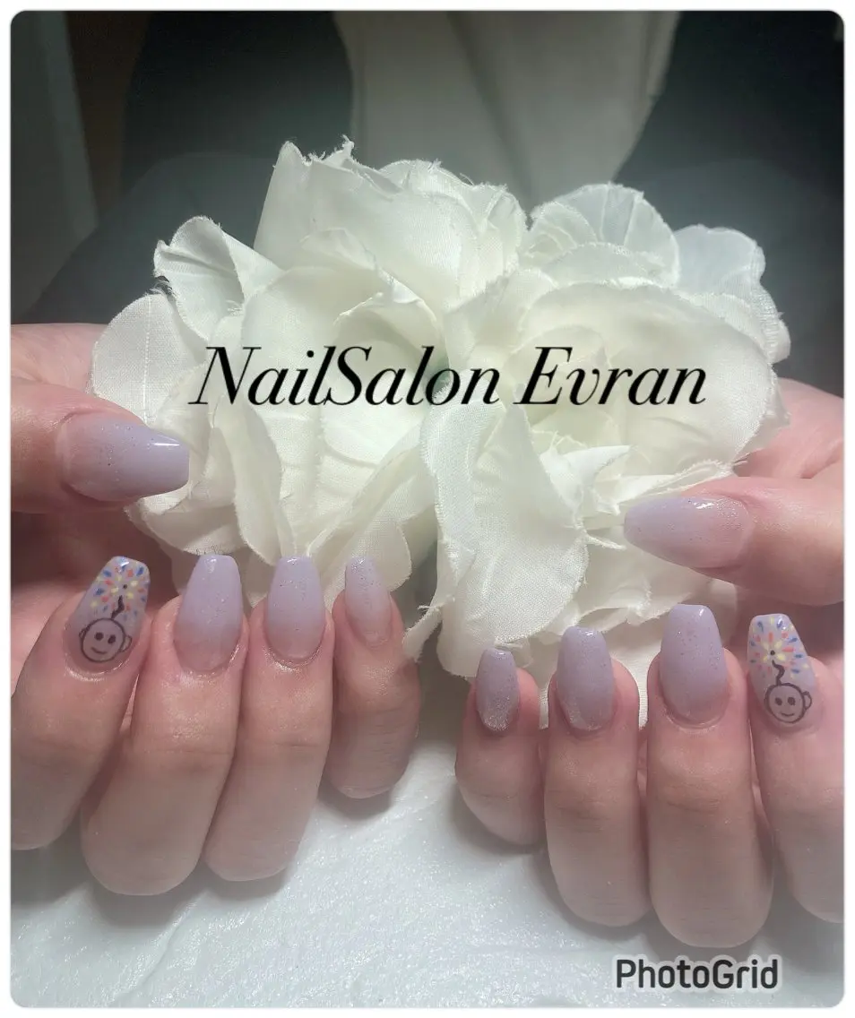 ネイル アートネイル フレンチネイル マグネットネイル 持ち込み ニュアンスネイル ハンドネイル Nail salon Evranのネイルデザイン