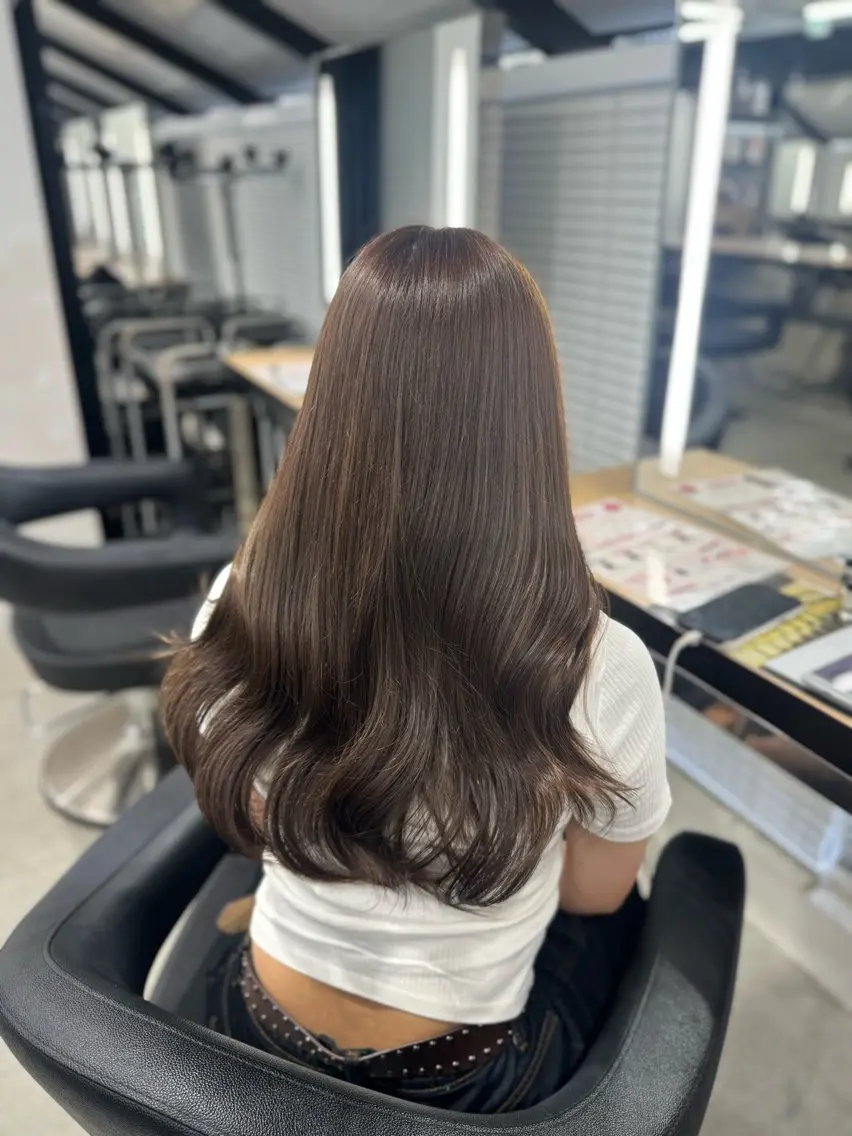 カラー 透明感カラー🫧 EMAのヘアスタイル