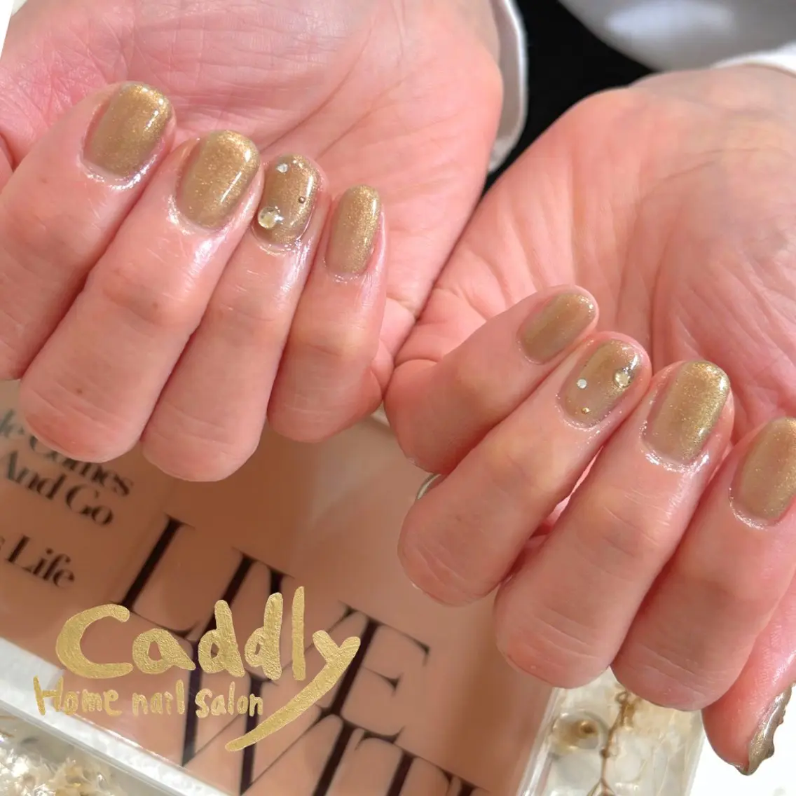 ネイル アートネイル caddly naoのネイルデザイン