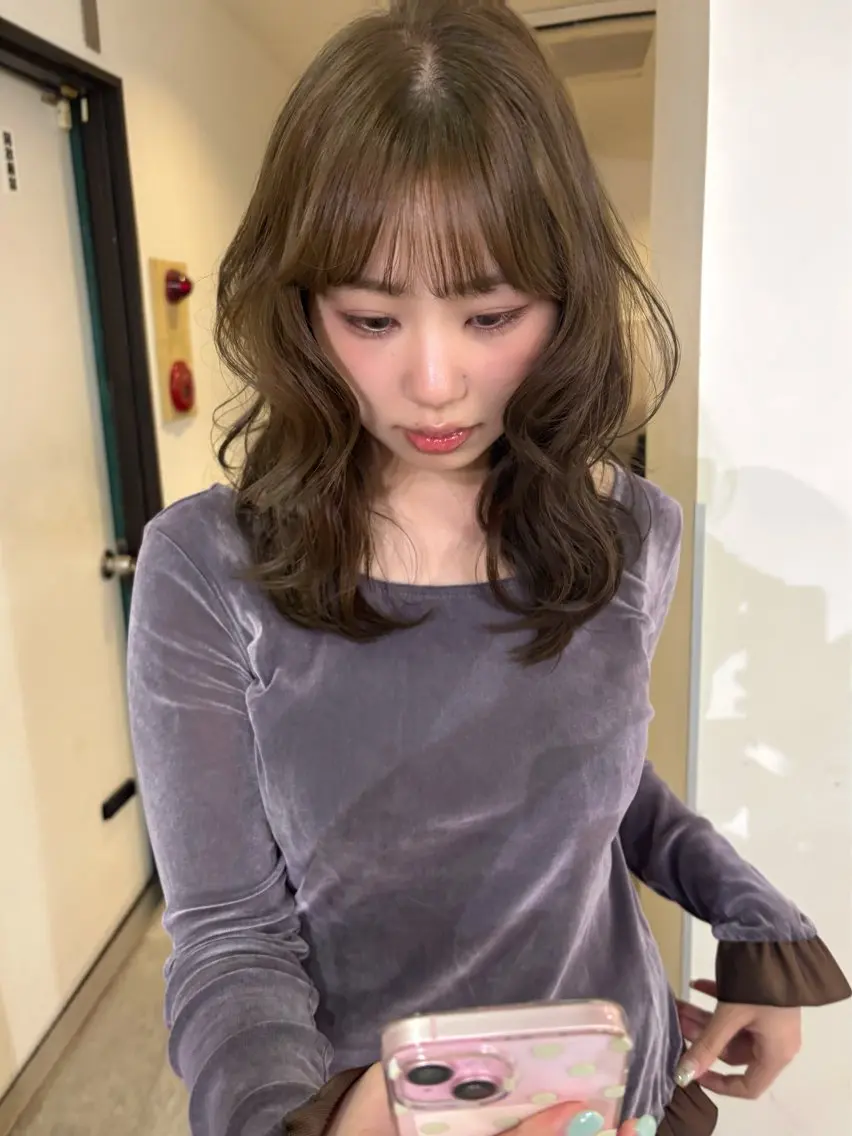 ミディアム カラー ブリーチ 透明感カラー ブリーチなしカラー カット ヘアカラー mizuki/ピンク ベージュ.レイヤーのヘアスタイル