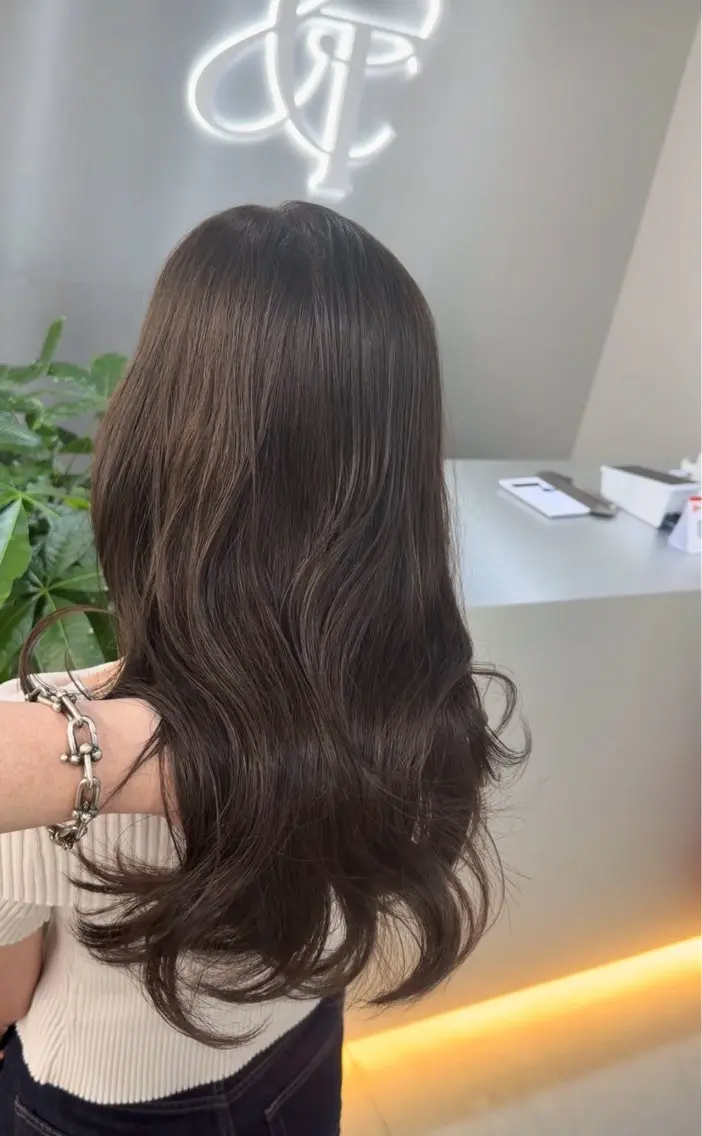 ロング カット ヘアカラー トリートメント 飯星/池袋/透明感 カラー/縮毛矯正特化のヘアスタイル