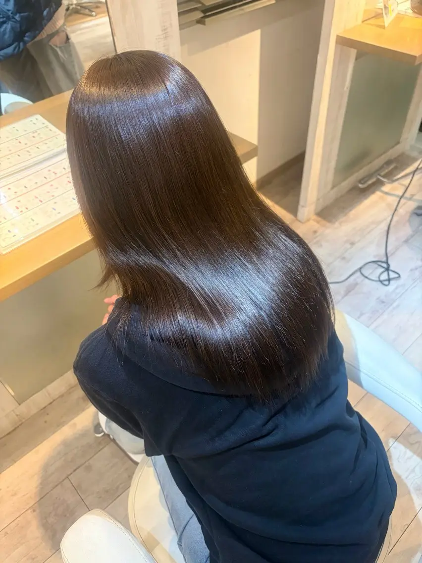 カラー ベージュカラー オリーブベージュ ヘアカラー cie ヒナタのヘアスタイル