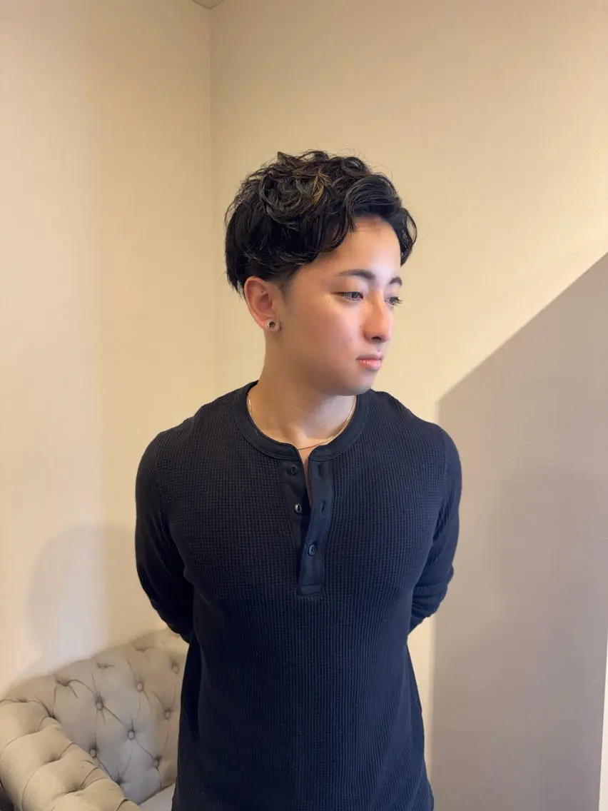 ショート パーマ メンズ メンズパーマ カット パーマ 尾形 なつきのヘアスタイル