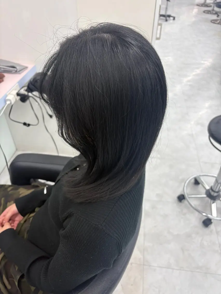セミロング カラー 【韓国風艶髪】 金山 律🐈⬛のヘアスタイル