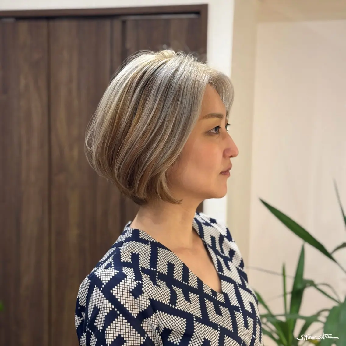 ミディアム カラー ブラウンカラー シルバー ヘアカラー トリートメント ヘアセット しんのすけ /モデルさん募集中のヘアスタイル