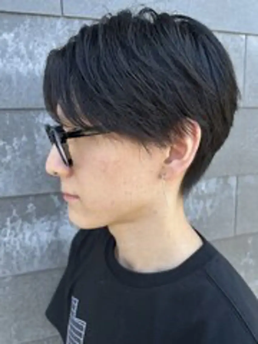 メンズ センターパート カット 内山 翔太のヘアスタイル