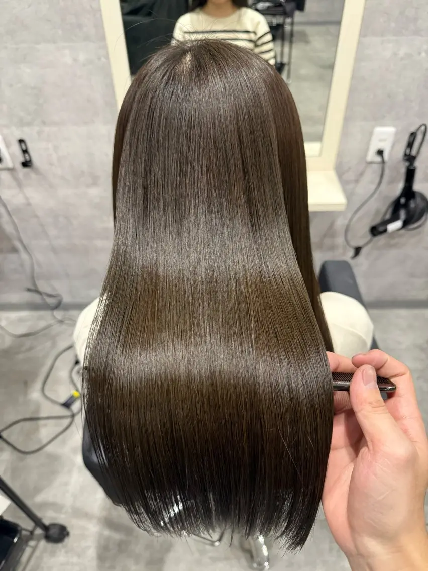 ロング ARCHEOSAKA TOUMAのヘアスタイル