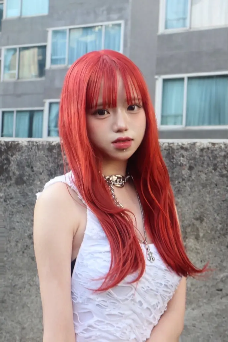 ミディアム カラー レッドカラー カット ヘアカラー レイヤー/ブリーチ iwamiya岩見谷のヘアスタイル