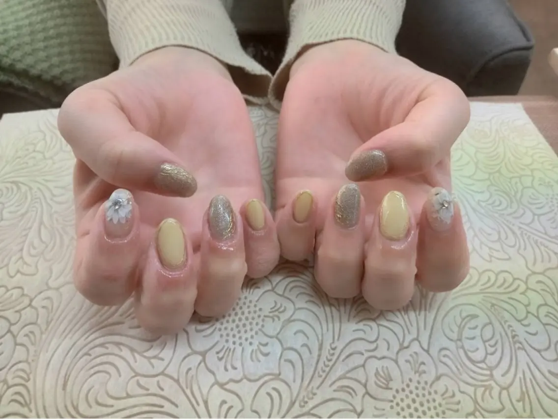 ネイル フラワーネイル precious nail roomのネイルデザイン