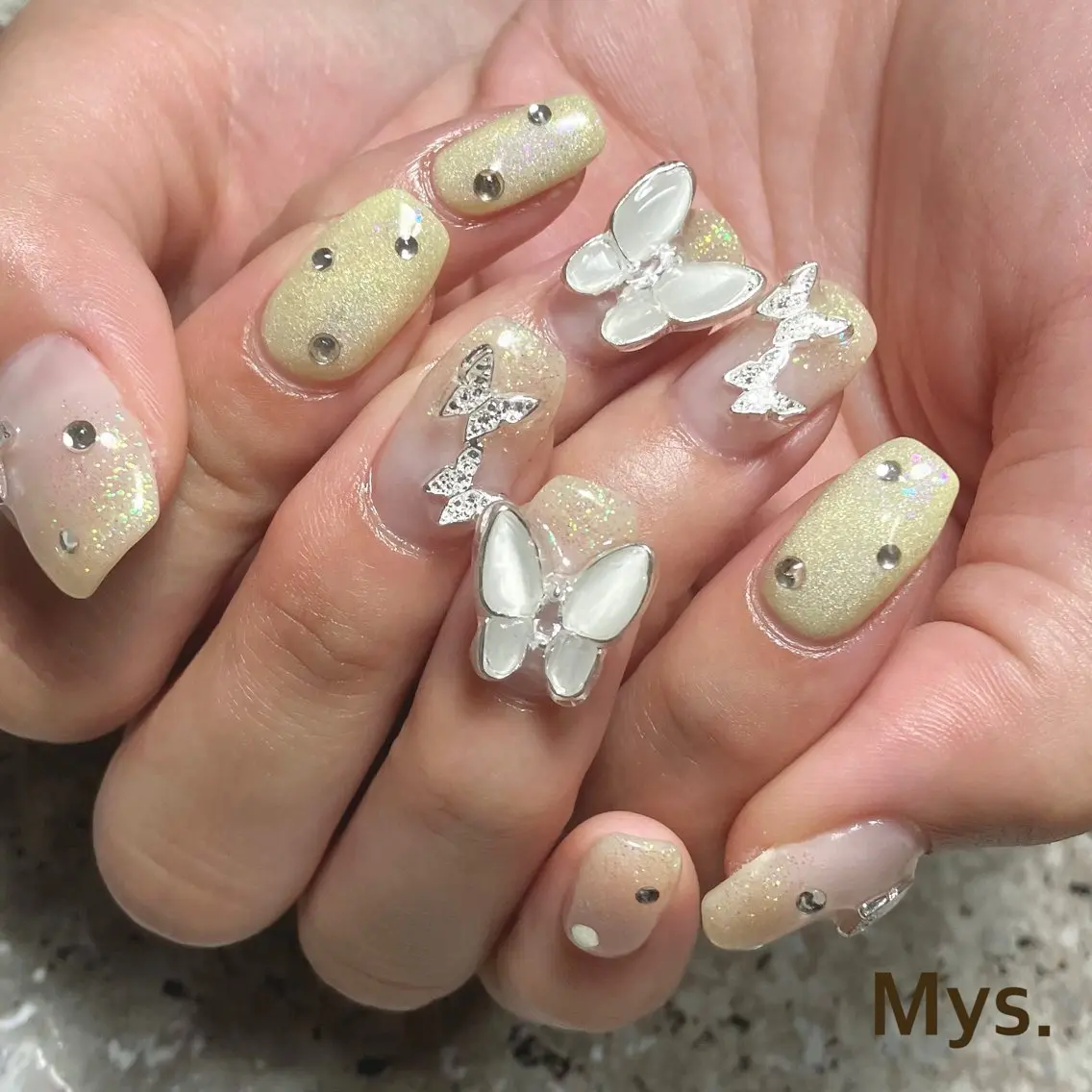 ネイル ハンドネイル Mys. 三上紗紀のネイルデザイン