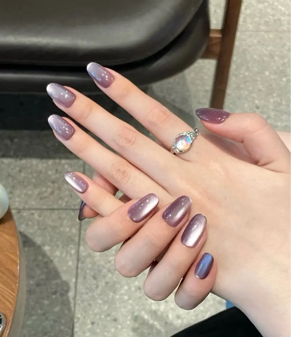 自爪🩷マグネットワンカラー／ミラーワンカラーの写真