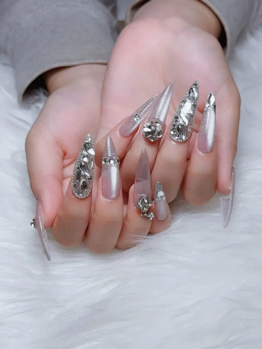 ネイル W·mai nail 関内のネイルデザイン