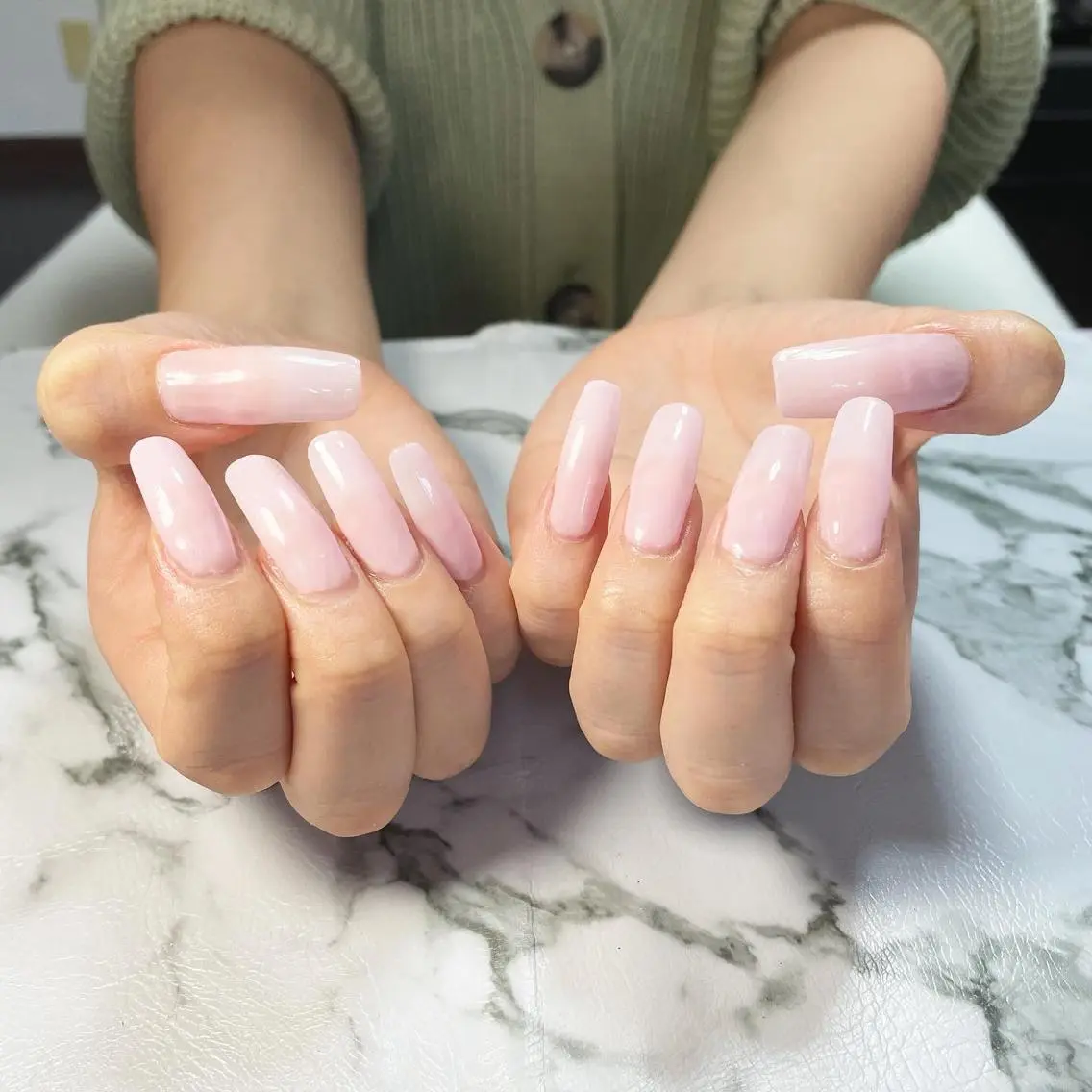 ネイル ワンカラーネイル Momo nailsalonのネイルデザイン