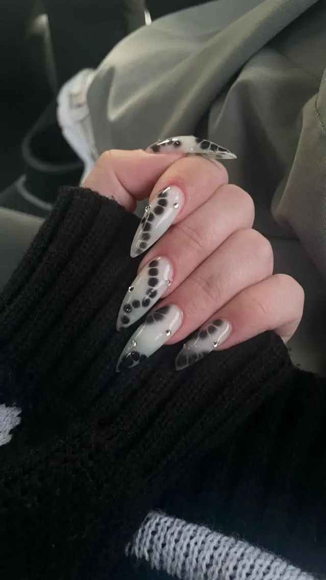 ネイル ハンドネイル HAPPI NAIL CALINのネイルデザイン