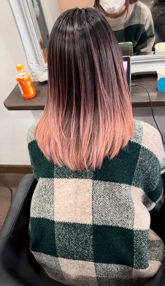 ミディアム レイヤーカット カット ヘアカラー トリートメント バレイヤージュ 隅中秀弥のヘアスタイル