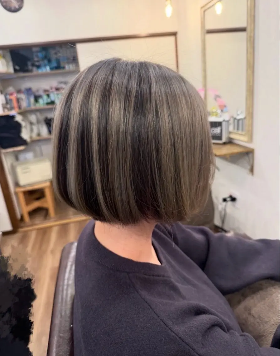 カラー 森川 美保のヘアスタイル