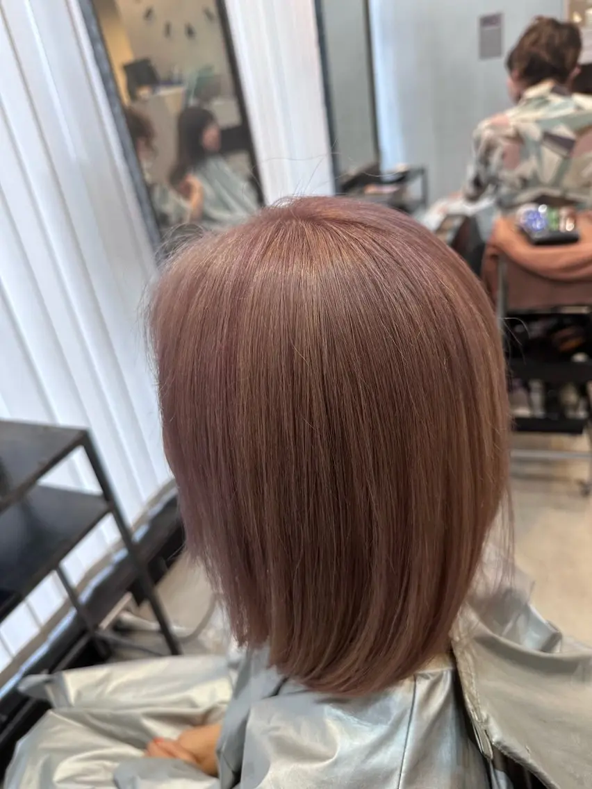 ミディアム カラー ブリーチ ピンクカラー ヘアカラー 髪質改善・艶カラー HIROTOのヘアスタイル