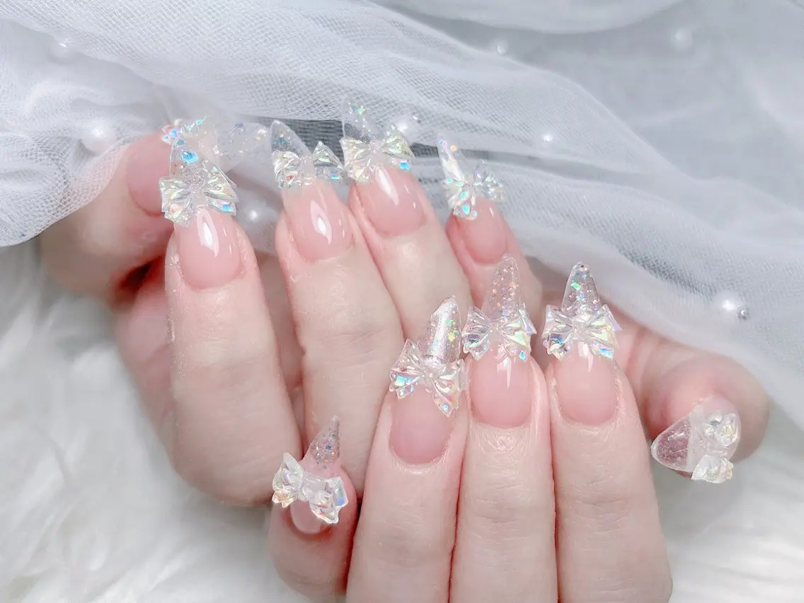ネイル 成人式 ロングネイル マグネットネイル 大理石ネイル(マーブル) リボン ハンドネイル MoMoA Nail ネイル長さ出し専門店のネイルデザイン