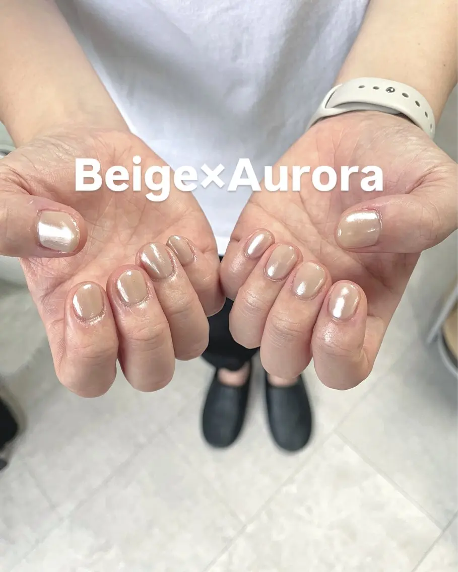 ネイル ミラーネイル ワンカラーネイル ホワイト RISA joie nailのネイルデザイン