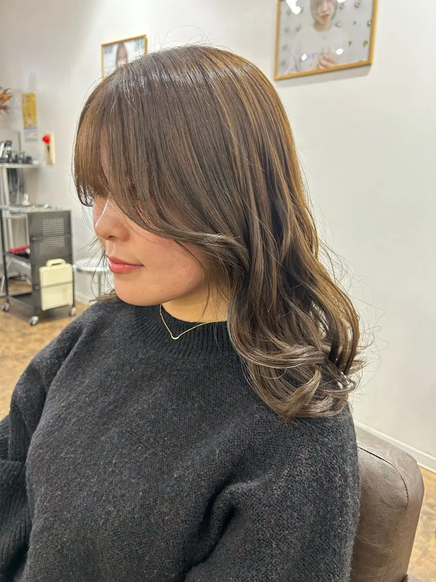 ロング カット ヘアカラー YUIMARL SUZUKAのヘアスタイル