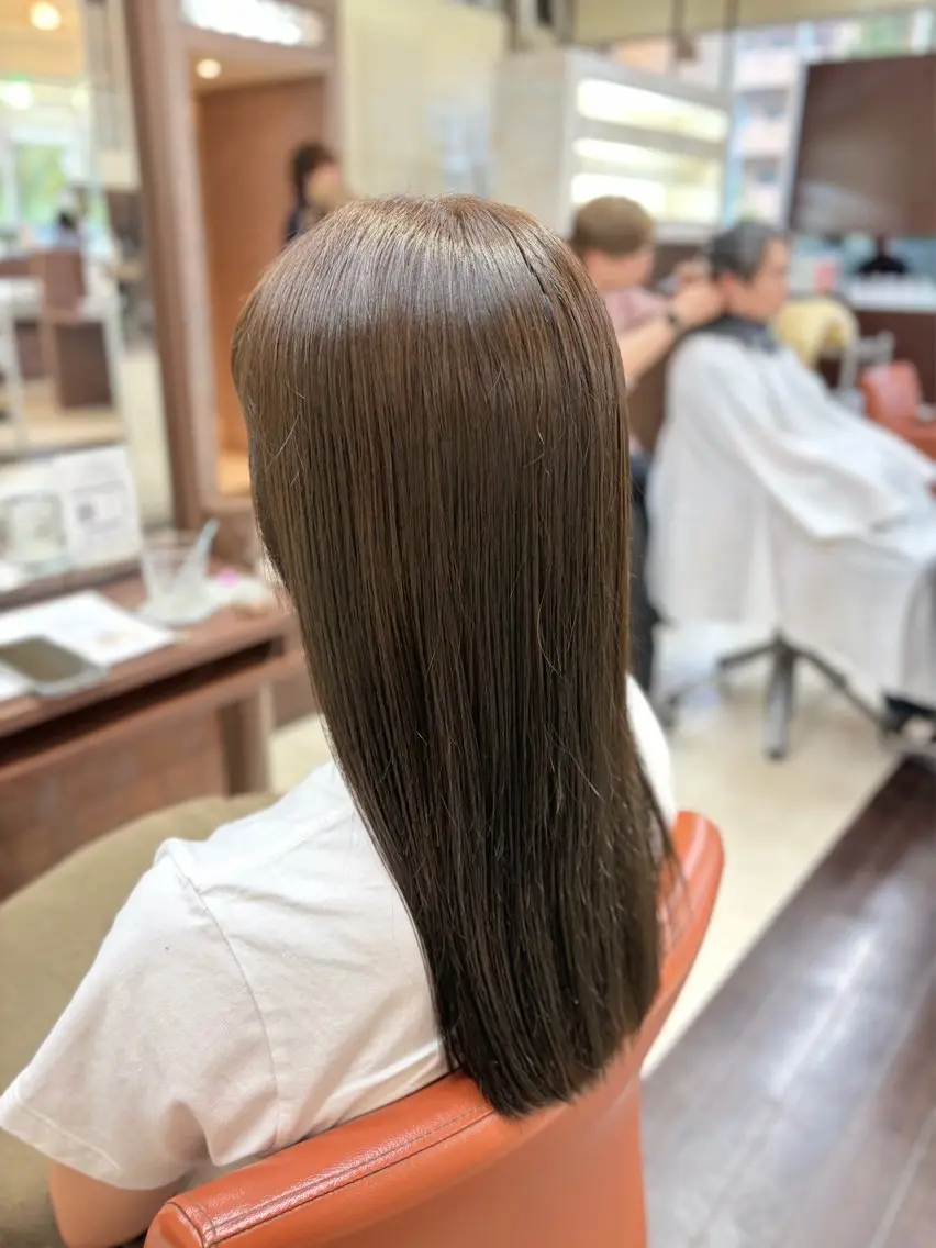 ロング カラー ベージュカラー オリーブベージュ 🌻トレンドカラー /艶カラー/あい🌻のヘアスタイル