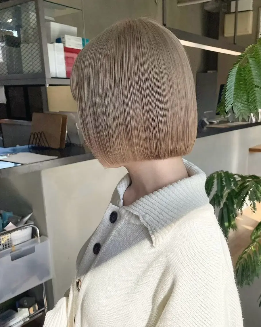 【 大人気ハイトーンカラー🕊️ 】 全頭ブリーチもリタッチブリーチも可能です◎の写真