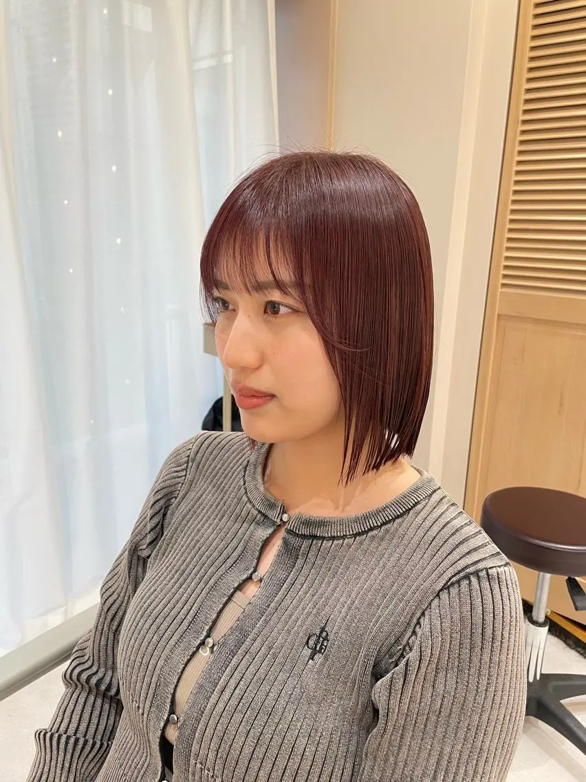 ショート カラー 切りっぱなしボブ ボブ カット ヘアカラー トリートメント スズキ シオリのヘアスタイル